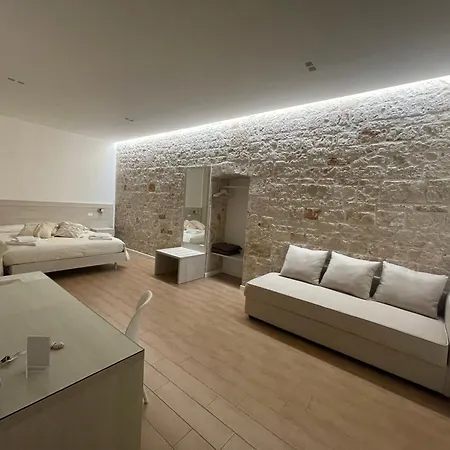 Πανσιόν Casa Mariu 4*